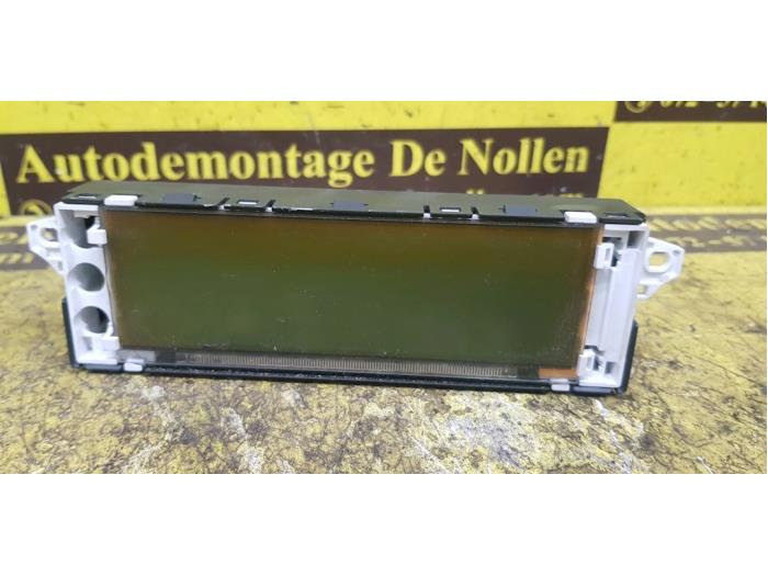 Begagnade Innerdisplay Citroen C4 Coupé (LA) 1.6 16V Pris på förfrågan erbjuds av autodemontage denollen