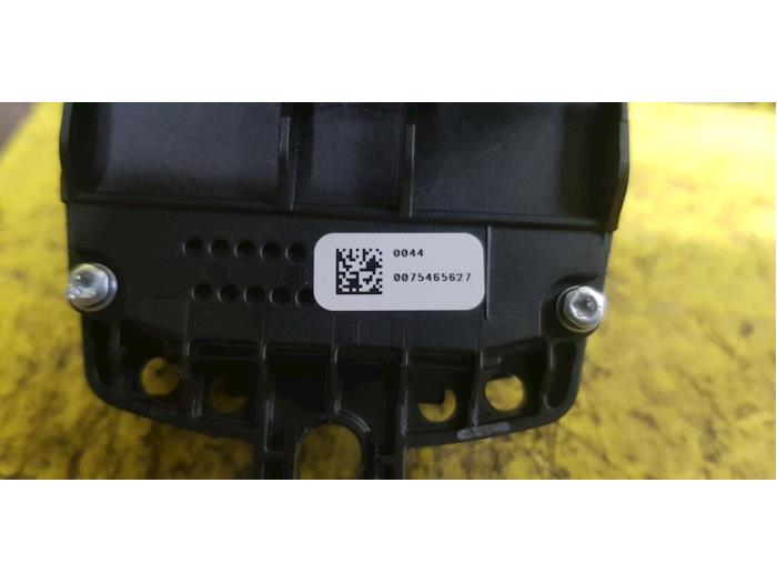 I-Drive Taste BMW 1 serie M140i 3.0 24V Van - 19226310 