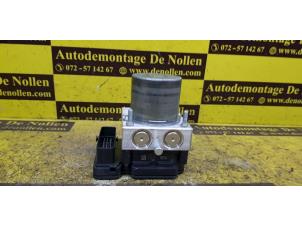 Bloc ABS d'un Mercedes-Benz A (177.0) 2.0 A-250 Turbo 16V 2018