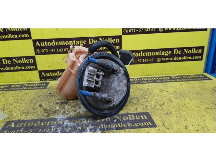 Gebrauchte Kraftstoffpumpe Elektrisch Opel Zafira (F75) 1.6 16V Preis € 50,00 Margenregelung angeboten von autodemontage denollen