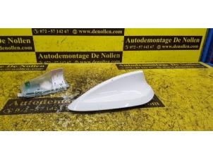 Used Antenna BMW 3 serie Touring (F31) 318d 2.0 16V Price € 90,75 Inclusive VAT offered by de Nollen autorecycling
