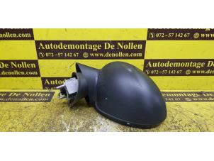 Used Wing mirror, left Mini Mini (R56) 1.6 One D 16V Price € 35,00 Margin scheme offered by de Nollen autorecycling