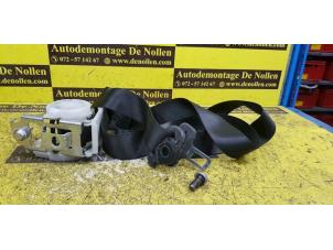 Used Front seatbelt, right Opel Vectra C GTS 3.0 CDTI V6 24V Price € 40,00 Margin scheme offered by de Nollen autorecycling