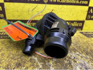 Used Thermostat housing BMW 3 serie (E92) 320i 16V Price € 35,00 Margin scheme offered by de Nollen autorecycling