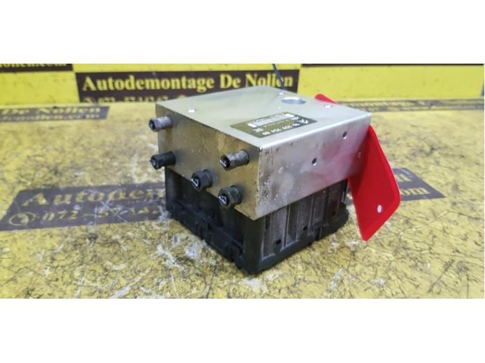 Used ABS pump Citroen Xantia (X1/2) 2.0i 16V Price € 57,00 Margin scheme offered by autodemontage denollen