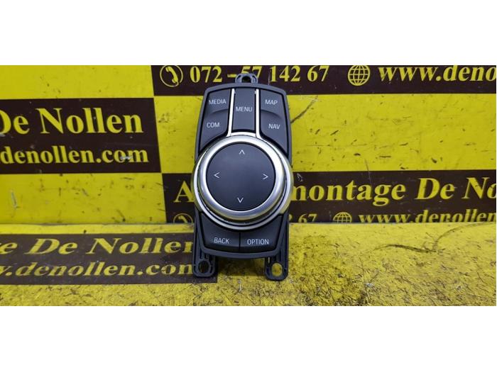 Używane Przycisk I-Drive BMW 1 serie (F20) M140i 3.0 24V Van Cena € 180,29 Z VAT oferowane przez autodemontage denollen