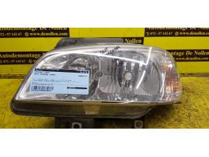 Used Headlight, left Seat Cordoba (6C2/6K2) 1.0 16V Price € 35,00 Margin scheme offered by de Nollen autorecycling