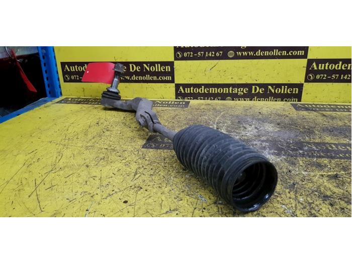 Tie rod, left from a BMW 2 serie Active Tourer (F45) 220i 2.0 TwinPower Turbo 16V 2018