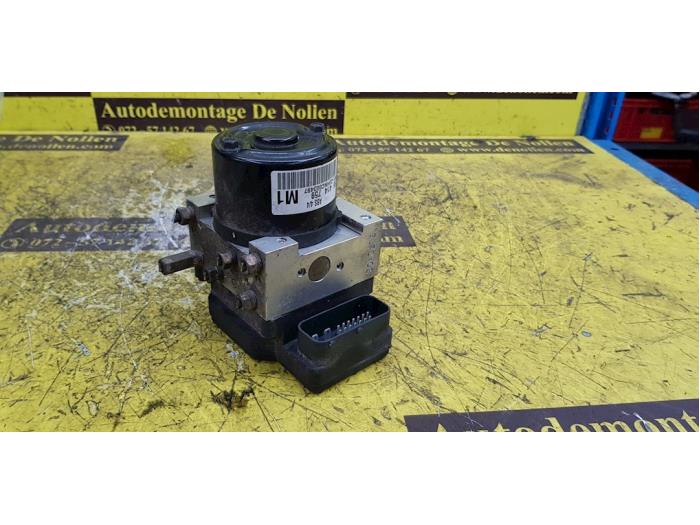 Begagnade ABS-pump Chevrolet Evanda Pris € 119,00 Marginaltabell erbjuds av autodemontage denollen