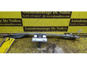 Usagé Lève vitre électrique arrière gauche Opel Corsa D 1.2 16V Prix € 25,00 Règlement à la marge proposé par de Nollen autorecycling