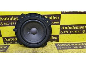 Used Speaker Ssang Yong Tivoli 1.6 e-XDi 16V 2WD Price € 48,40 Inclusive VAT offered by de Nollen autorecycling