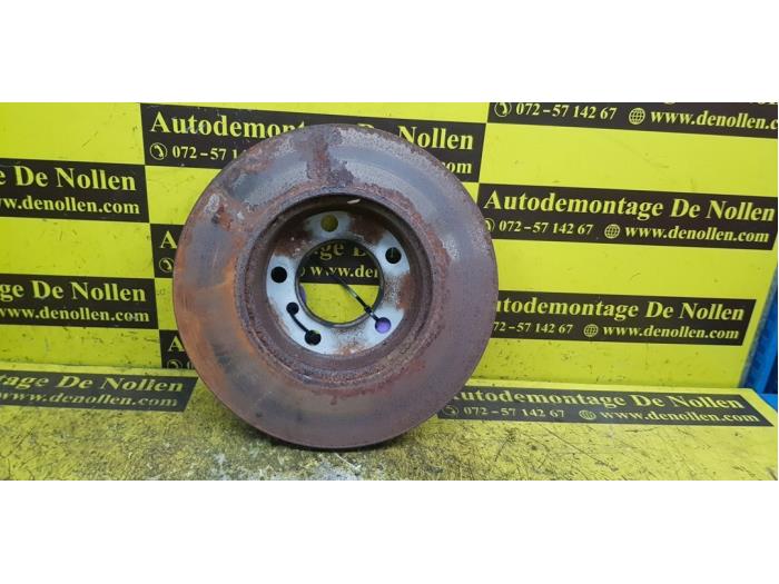 Front brake disc from a BMW 2 serie (F23) 218i 1.5 TwinPower Turbo 12V 2019