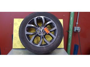 Used Wheel + tyre Landrover Discovery V (LR) 2.0 Td4 16V Price € 363,00 Inclusive VAT offered by de Nollen autorecycling