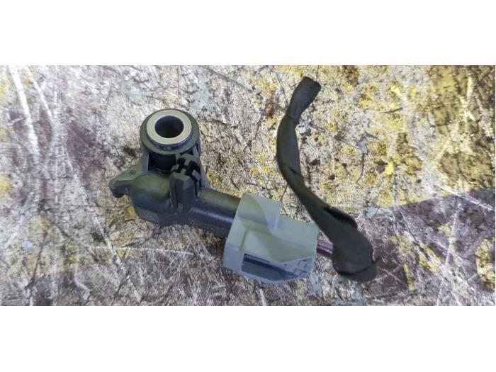 Begagnade Sensor (övriga) Landrover Discovery V (LR) 2.0 Td4 16V Pris € 30,25 Inklusive moms erbjuds av autodemontage denollen