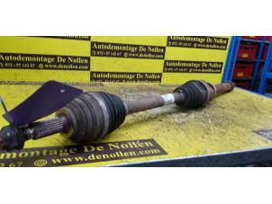 Used Front drive shaft, right Renault Clio III (BR/CR) 1.5 dCi 85 Price € 60,00 Margin scheme offered by de Nollen autorecycling
