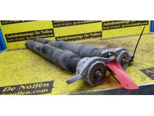 Used Shock absorber kit Peugeot RCZ (4J) 1.6 16V THP Price on request offered by de Nollen autorecycling