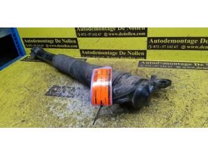 Used Rear shock absorber, right Landrover Discovery V (LR) 2.0 Td4 16V Price € 84,70 Inclusive VAT offered by de Nollen autorecycling