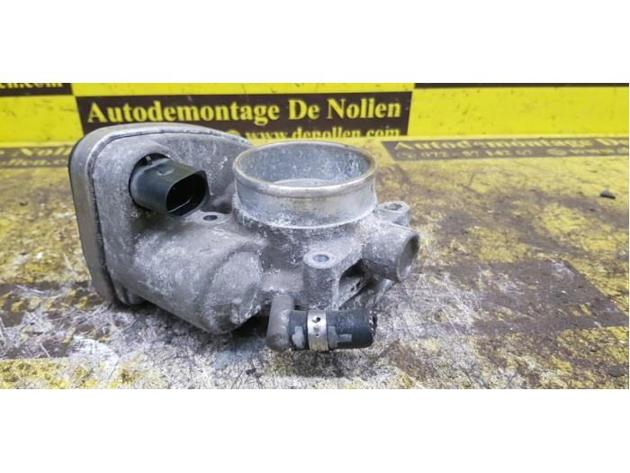 Używane Przepustnica Austin Mini Open (R52) 1.6 16V Cooper S Cena € 100,00 Procedura marży oferowane przez autodemontage denollen
