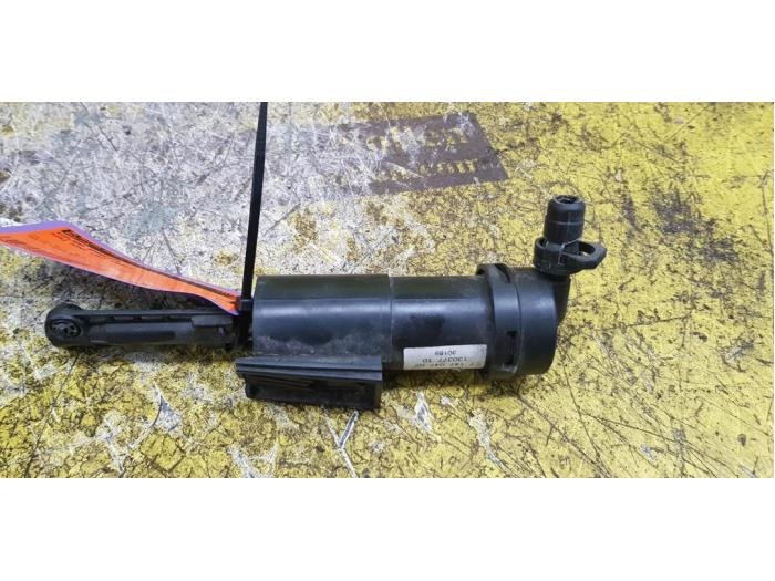 Używane Spryskiwacz reflektorów Austin Mini Open (R52) 1.6 16V Cooper S Cena € 30,00 Procedura marży oferowane przez autodemontage denollen