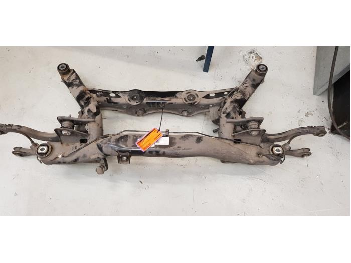 Gebrauchte Hinterachse Hinterradantrieb Volkswagen Golf VII Variant (AUVV) 2.0 R 4Motion 16V Preis € 423,50 Mit Mehrwertsteuer angeboten von autodemontage denollen