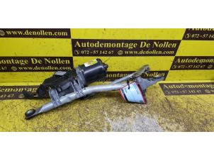 Used Wiper motor + mechanism Toyota Aygo (B10) 1.0 12V VVT-i Price € 60,50 Inclusive VAT offered by de Nollen autorecycling