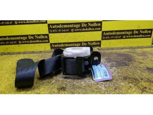 Used Front seatbelt, right Chrysler Voyager/Grand Voyager (RG) 3.3 V6 Price € 40,00 Margin scheme offered by de Nollen autorecycling