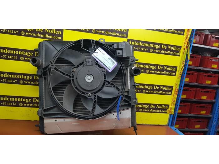 Cooling fans from a Citroën DS3 (SA) 1.6 VTi 120 16V 2010