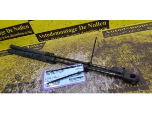 Used Set of gas struts for boot Nissan Micra (K12) 1.0 16V Price € 45,00 Margin scheme offered by de Nollen autorecycling