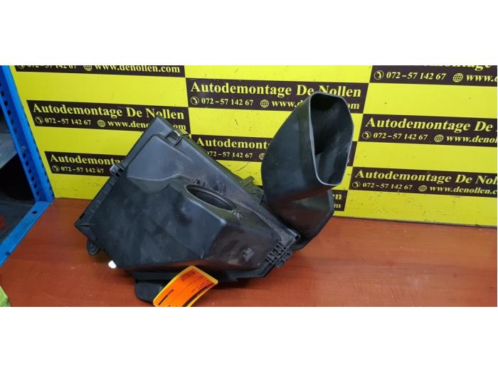 Gebrauchte Luftfiltergehäuse BMW 1 serie (E81) 123d 16V . Preis € 48,40 Mit Mehrwertsteuer angeboten von autodemontage denollen
