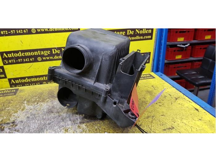Begagnade Luftfilterhus Austin Mini Open (R52) 1.6 16V Cooper S Pris € 50,00 Marginaltabell erbjuds av autodemontage denollen