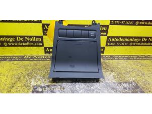 Used Front ashtray Volkswagen Golf VI (5K1) 1.4 TSI 122 16V Price € 36,30 Inclusive VAT offered by de Nollen autorecycling