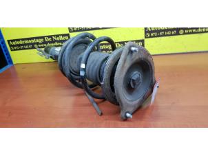 Used Fronts shock absorber, left Mini Mini Cooper S (R53) 1.6 16V Price € 65,00 Margin scheme offered by de Nollen autorecycling
