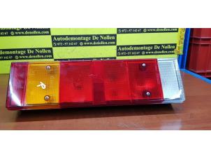 Gebrauchte Rücklicht rechts Iveco New Daily I/II 59.12 V Preis € 30,00 Margenregelung angeboten von de Nollen autorecycling
