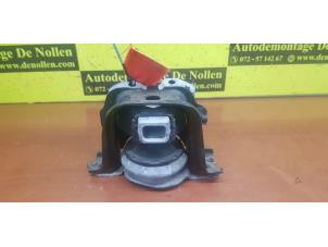 Used Engine mount Peugeot 207 CC (WB) 1.6 16V Price on request offered by de Nollen autorecycling