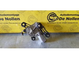 Used Rear wiper motor Opel Signum (F48) 2.2 DGI 16V Price € 40,00 Margin scheme offered by de Nollen autorecycling