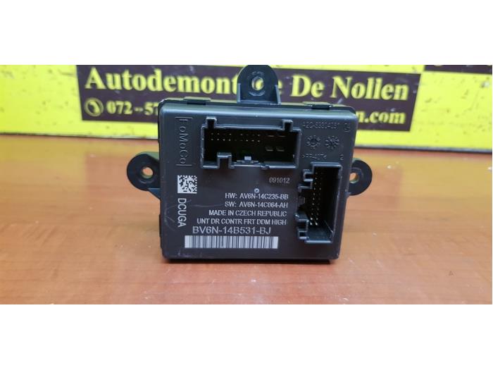 Central electronic module from a Ford Focus 3 2.0 ST EcoBoost 16V 2012