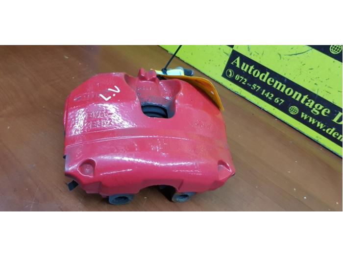 Gebrauchte Bremszange links vorne Ford Focus 3 2.0 ST EcoBoost 16V Preis € 70,00 Margenregelung angeboten von autodemontage denollen