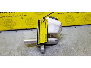 Used Master cylinder BMW 3 serie (F30) 316d 2.0 16V Price € 60,50 Inclusive VAT offered by de Nollen autorecycling