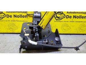 Used Tailgate lock mechanism Opel Tigra Twin Top 1.4 16V Price € 121,00 Inclusive VAT offered by de Nollen autorecycling