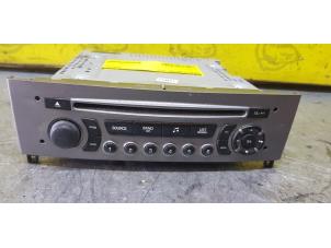 Gebrauchte Radio CD Spieler Peugeot 308 (4A/C) 1.6 VTI 16V Preis € 100,00 Margenregelung angeboten von de Nollen autorecycling
