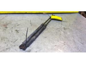 Used Set of gas struts for boot Peugeot 308 (4A/C) 1.6 16V BioFlex Price € 40,00 Margin scheme offered by de Nollen autorecycling
