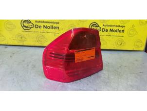 Used Taillight, left BMW 3 serie (E90) 318i 16V Price € 40,00 Margin scheme offered by de Nollen autorecycling