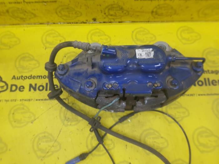 Bremsen Set Komplett vorne BMW 5 serie 530d 3.0 TwinPower Turbo 24V