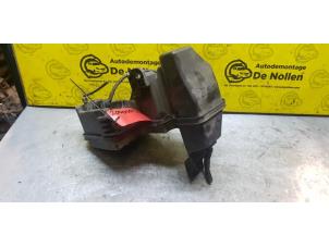 Used Air box Volkswagen Transporter T6 2.0 TDI DRF Price on request offered by de Nollen autorecycling