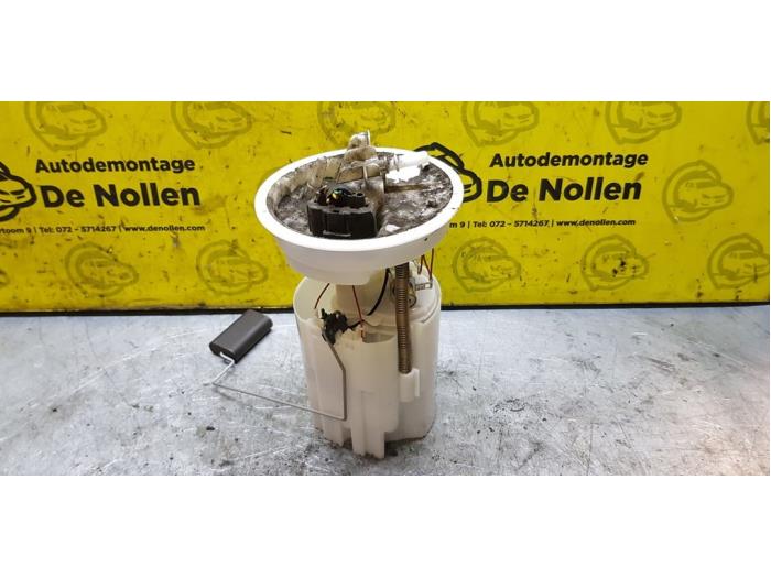 Begagnade Bensinpump Ford Focus 3 1.0 Ti-VCT EcoBoost 12V 100 Pris € 75,00 Marginaltabell erbjuds av autodemontage denollen