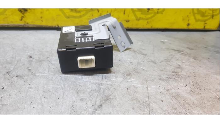 Begagnade Sensor (övriga) Nissan 370 Z (Z34A) 3.7 V6 24V Pris € 60,50 Inklusive moms erbjuds av autodemontage denollen