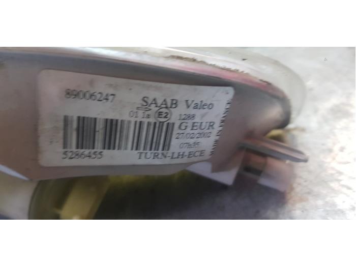 Indicator, left from a Saab 9-5 (YS3E) 2.2 TiD 16V 2003
