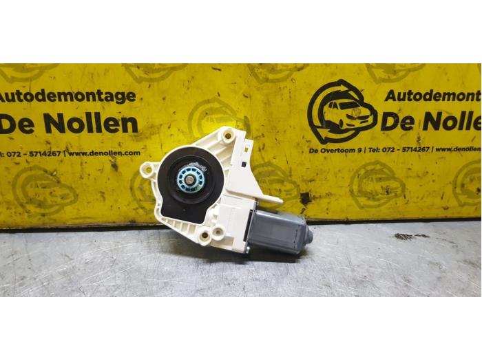 Usados Motor de ventanilla de puerta Porsche Cayenne II (92A) 3.0 D V6 24V Precio € 75,00 Norma de margen ofrecido por autodemontage denollen