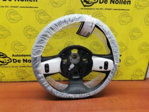 Used Steering wheel Renault Twingo III (AH) 0.9 Energy TCE 90 12V Price € 72,60 Inclusive VAT offered by de Nollen autorecycling