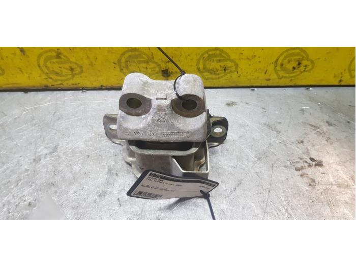 Used Engine mount Fiat Punto Evo (199) 1.2 Euro 4 Price € 48,40 Inclusive VAT offered by autodemontage denollen